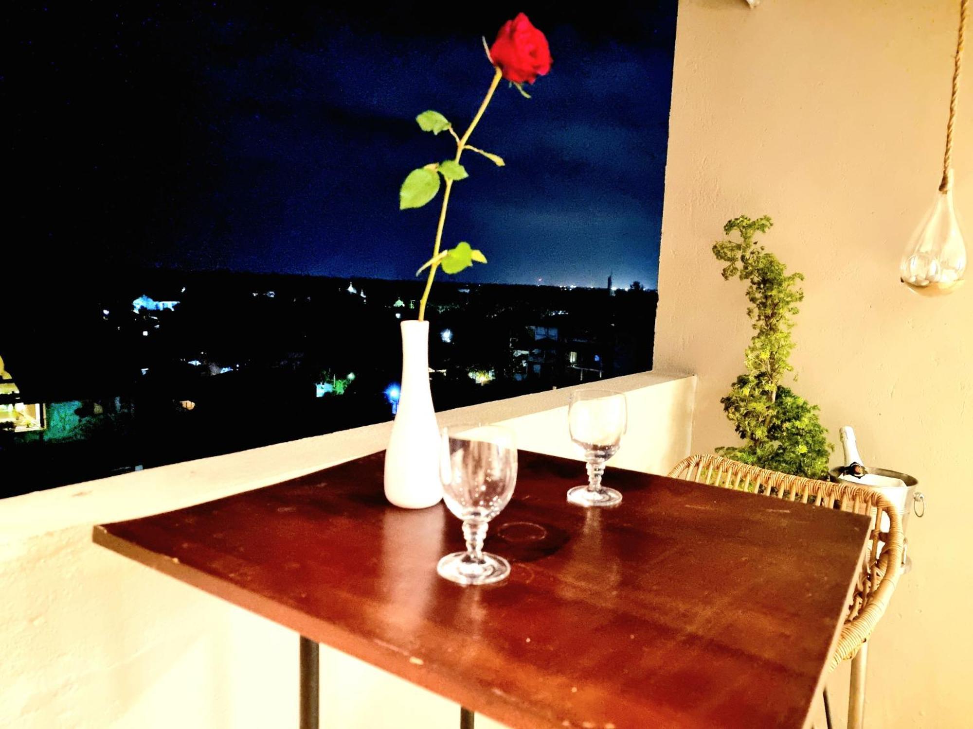 Apartment Ocean Breeze Residence- Negombo